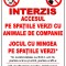 Indicator interzis accesul pe spatiile verzi cu animale de companie si jocul cu mingea pe spatiile verzi