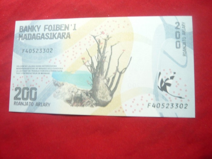 Bancnota 200 ariary Madagascar 2017, cal.NC