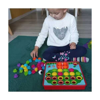 Joc Educational Button Idea cu 12 mozaicuri si 45 butoane colorate in 6 culori Kruzzel MY18258 foto