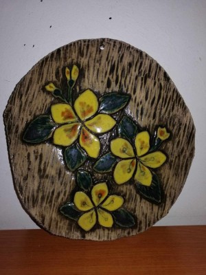 Placa ceramica de perete florala 1977 Rune Persson Hembrant keramik Eksharad foto