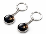 Cumpara ieftin Set 2 brelocuri fosforescente cu planeta Saturn, pandantiv rotund din metal si sticla, efect luminos in intuneric, pentru chei, geanta si rucsac, argi