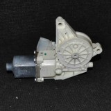 Motor macara geam ușă dreapta spate MERCEDES-BENZ C W204 2014 OEM: A2048200642 1444859