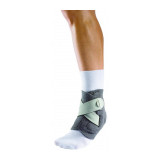 Mueller Adjust-to-Fit Ankle Stabilizer orteză pentru gleznă 1 buc