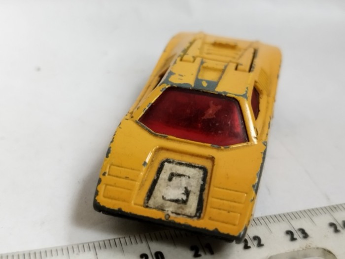 bnk jc Matchbox 27e Lamborghini Countach