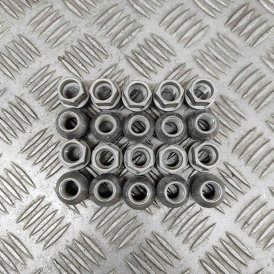 Set prezoane roata TESLA MODEL Y 2024 OEM: 102700200B 30357920 foto