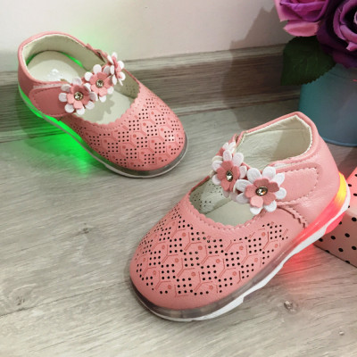 Sandale roz cu lumini LED si floricele pantofi moi pt fetite 18 19 cod 0656 foto