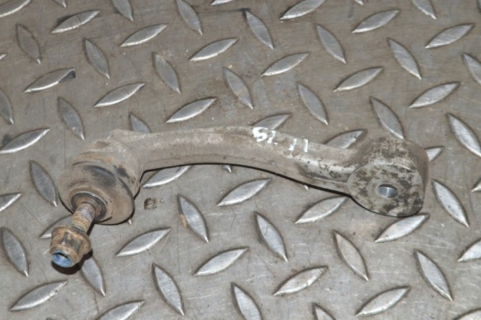 Bieleta stabilizatoare dreapta față JAGUAR XE X760 2016 14183845