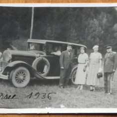 Foto de epoca , General roman la Borsec cu familia , cu masina , 1936