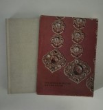 Album de arta Bijuterii Arta bijuteriei la popoarele Rusiei