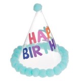 Coif de petrecere din plastic transparent cu pompoane bleu și imprimeu Happy Birthday, 18 cm, CMCLASS