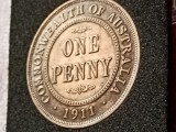 One 1 Penny 1911 Australia (in capsula), stare EF+. VOUCHER 10 LEI (descriere), Australia si Oceania