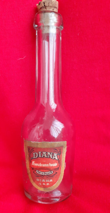 Sticlă veche13 cm &quot;DIANA FRANZBRANNTWEIN, SOSBORSZESZ&quot; Diana S.A.R