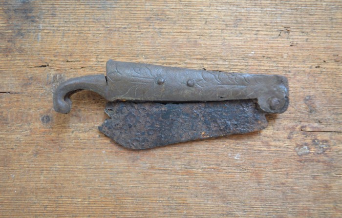 Vechi brici cu maner de bronz Slovacia sec 17-18