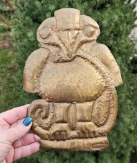 OBIECT DECORATIV PERETE DIN TABLA DE ALAMA, VULTUR CU SARPELE , MODEL COLUMBIAN foto