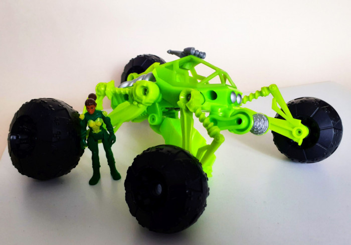Hot Wheels ATV Tangler 1:64 Battle Force 5 driver Agura Ibaden vehicul S15 T4