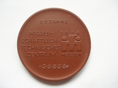 GERMANIA MEDALIE PORTELAN - 25 JAHRE IFI MEISSEN 1976 , IM 1.12 foto