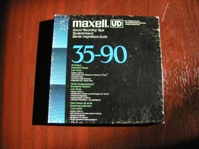 MAXELL-Banda UD XL 35-90, 1800 ft/550 m, pe rola plastic 18 cm Philips,excelenta foto