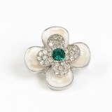 Brosa martisor trifoi cu frunze albe