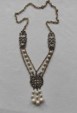 Colier vintage din metal și faux-perles