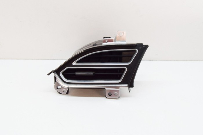 Gura de ventilație planșa de bord TESLA MODEL S 2014 OEM: 1007834-00-C 11611072