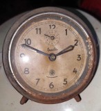 Ceas VECHI de masa,fosfor ceas vintage de masa EXACTA,Made in Cehoslovacia,antichitate, 38, Rosu