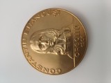 medalie bronz aurit , CONSTANTIN BRANCUSI ,lucrarea ORGOLIU .Muzeul National din Craiova