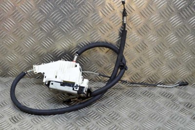 &amp;Icirc;ncuietoare ușă st&amp;acirc;nga spate MASERATI QUATTROPORTE VI 2015 OEM: 670030567,68195791AA 15465940 foto