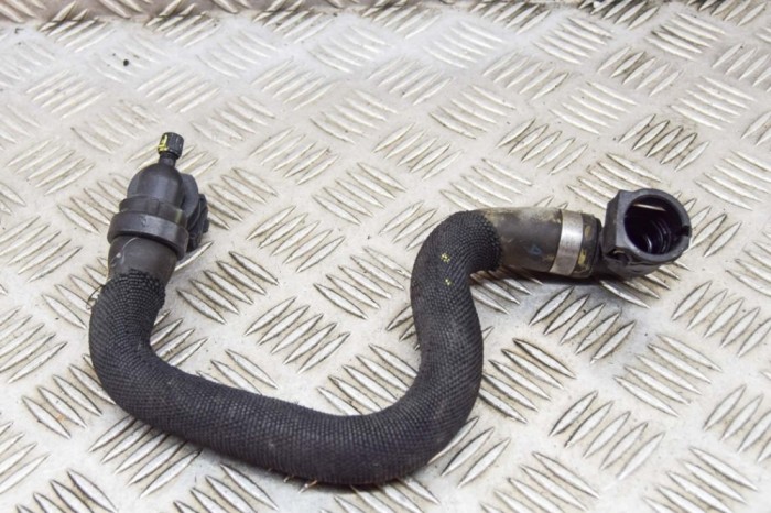 Furtun de lichid de răcire PEUGEOT 208 II UB_, UP_, UW_, UJ_ 2020 OEM: 9826247580 21615618