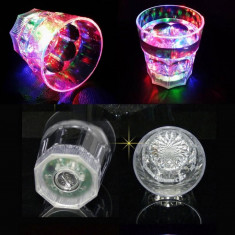 Pahar luminos LED RGB multicolor, 150 ml, din acril, 9x8 cm foto