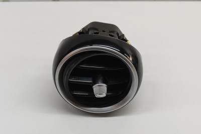 Gura de ventilație planșa de bord MERCEDES-BENZ C T-Model S205 2015 OEM: A2058301054 28484207 foto
