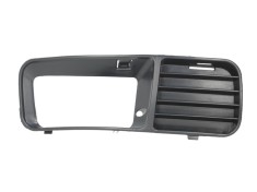 Grila bara fata VW Polo Classic/Combi, 11.1995-06.2001, VW Caddy II 11.1995-01.2004, Dreapta, 6K5853666, 952427-8 cu locas pentru proiectoare