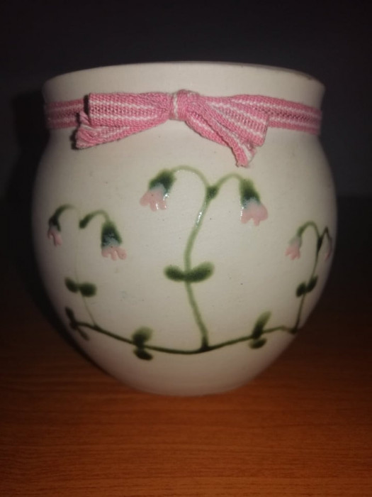Vaza ceramica vintage florala cu snur fundita roz Gabriel Suedia