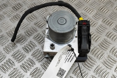 Pompa ABS TESLA MODEL Y 2024 OEM: 1044745-10-B 30760477 foto