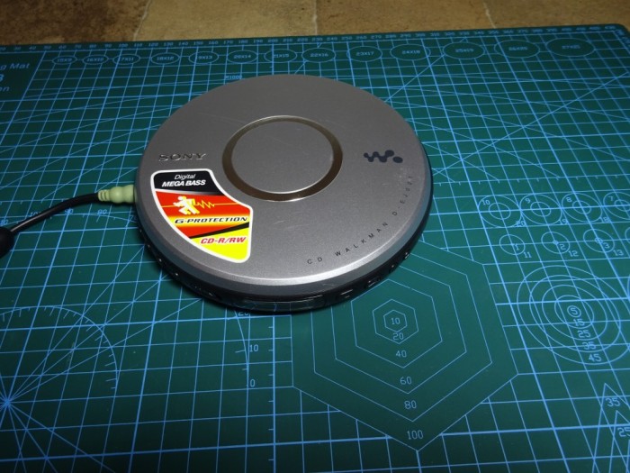 Walkman /cd-player audio SONY D-EJ021