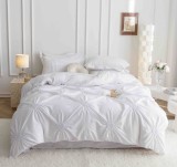 Cumpara ieftin Lenjerie pat dublu cu pliuri si inimi brodate,bumbac finet,6 piese,alba-A846