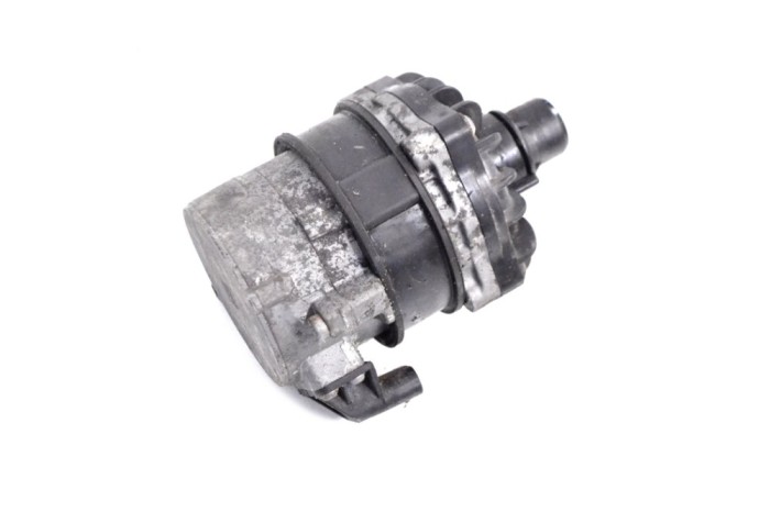 Pompa de apa auxiliara BMW 5 F10 2014 OEM: 7587374 14340438