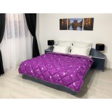 Pilota matlasata iarna &quot;Luna si Stele&quot; Coneltex, dimensiuni 140x210 cm, culoare mov, umplutura fibra siliconizata antialergica, densitate 350 g/mp