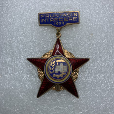 Insigna fruntaș în întrecere 1971