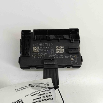 Modul de control ușă dreapta față AUDI E-TRON GEN 2019 OEM: 4M0959792M,4M0959792J,A2C7711370700 28516229 foto