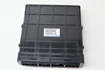 Unitate de control motor MITSUBISHI PAJERO III V7_W, V6_W 2003 OEM: MN122082,E2T76299 | 13832872 foto