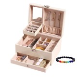 Set Cutie de bijuterii, etajata, crem, Misteriosa, cu cheita, 22.5x17x12cm, inclus Bratara energetica aromaterapie, 7 Chakre, roca vulca