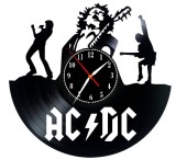 Ceas de Perete Decorativ &ldquo;AC/DC &ndash; High Voltage Rock&rdquo;, din Disc Vinil Reciclat, Design Angus Young, Negru, Mecanism Silențios (Sweep)