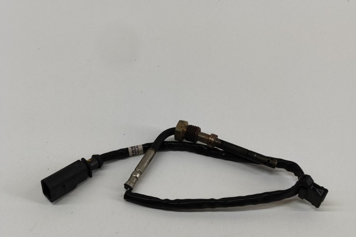 Senzor de temperatură gaze de eșapament PORSCHE CAYENNE 92A 2015 OEM: 059906088CF 22404915