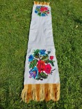 **Stergar vechi taranesc, Maramures, cusut de mana pe panza, model floral, viu colorat, tindeu, marime mare - 220x 46cm