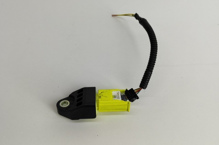 Senzor de impact dreapta față TOYOTA RAV 4 IV _A4_ 2015 OEM: 89831-12030 28361020