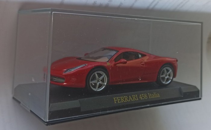 Macheta Ferrari 458 Italia 2010 - Altaya 1/43
