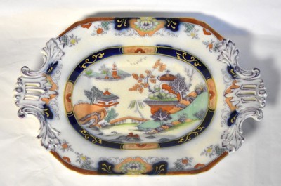 Platou din ceramica Anglia cu scene asiatice - perioada interbelica foto