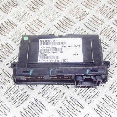 Modul de control ușă dreapta față TESLA MODEL S 2015 OEM: A-0748G03L,1003101-00-C,60026956,P0748V01D,P0748P10D 11704491 foto