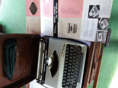 masina de scris cu diacritice romanesti foto