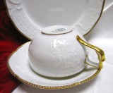 SET MIC DEJUN PORTELAN ROSENTHAL CLASSIC ROSE MODEL SANSSOUCI ANUL 1975 SET TRIO CEASCA CAFEA CU FARFURII